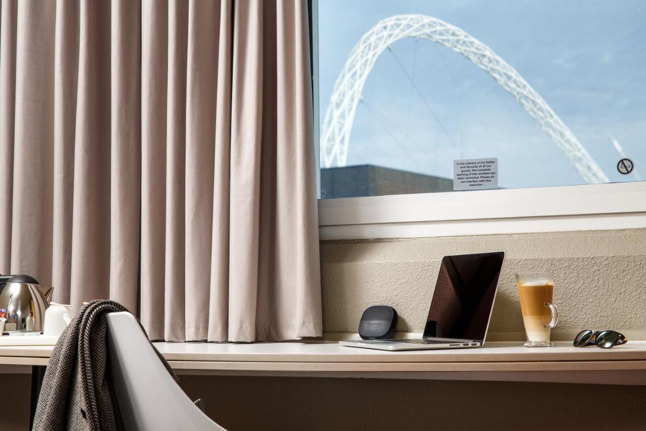 Отель Ibis London Wembley Экстерьер фото