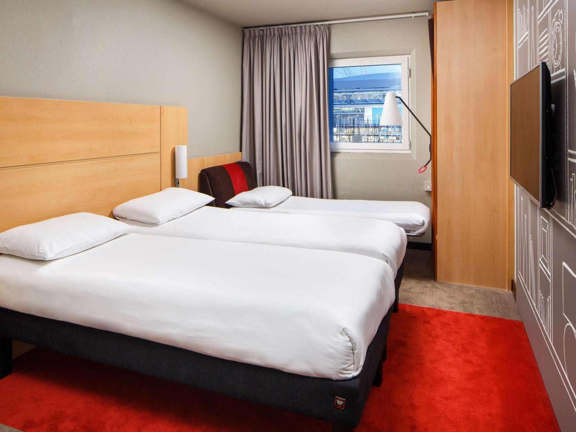 Отель Ibis London Wembley Экстерьер фото