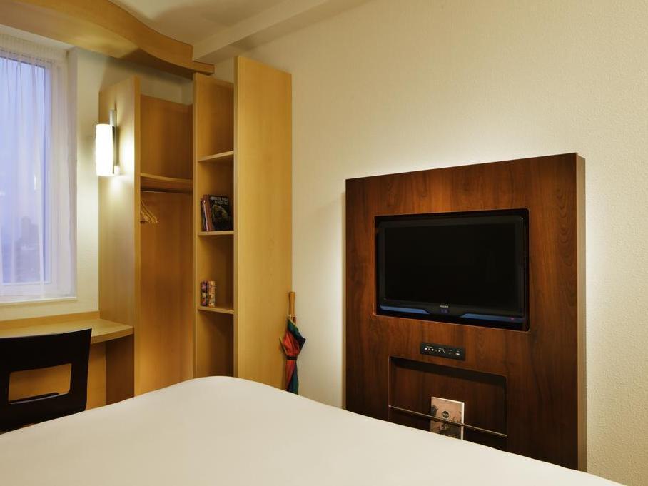 Отель Ibis London Wembley Экстерьер фото