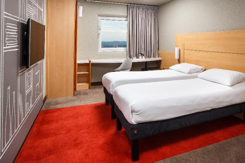 Отель Ibis London Wembley Экстерьер фото